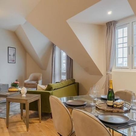 شقة Luxury Penthouse - Castle Views - 2 Bed & Parking ويندسور المظهر الخارجي الصورة